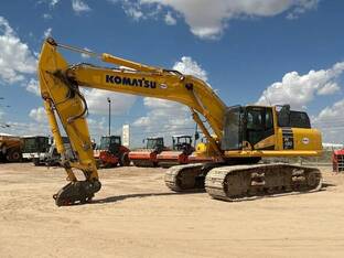 2023 Komatsu PC490 LC-11