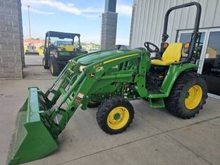 2018 John Deere 3046R
