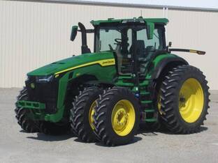 2022 John Deere 8R 340