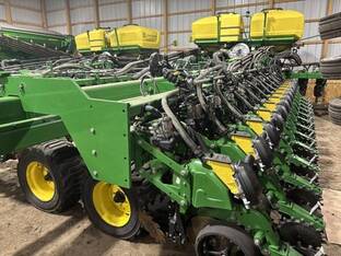2025 John Deere DB66