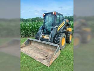 2013 New Holland L230