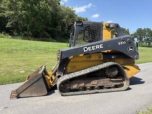 2017 John Deere 331G