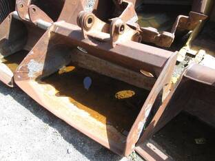H & H DITCHING BUCKET