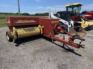 1993 New Holland 565