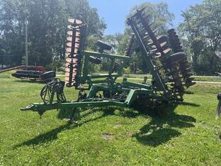 2008 John Deere 637W