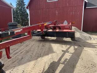 2014 New Holland H7450