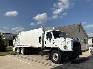2018 Freightliner 114SD