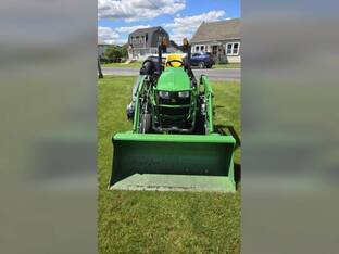 2021 John Deere 1025R