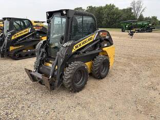 2012 New Holland L218