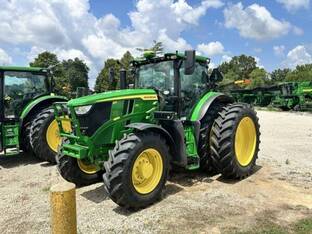 2025 John Deere 6R 215