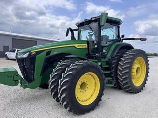 2022 John Deere 8R 370