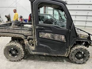 2024 John Deere GATOR XUV 835M
