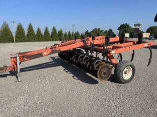 Allis-Chalmers 1500