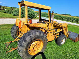 New Holland 445D