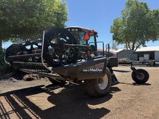 2008 MacDon Industries M150