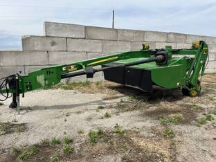 2015 John Deere 630
