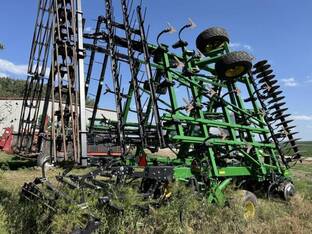 2023 John Deere 2330