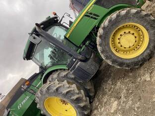 John Deere 7230R
