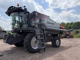 2017 Gleaner S96