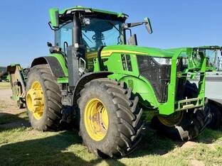2024 John Deere 7R 210