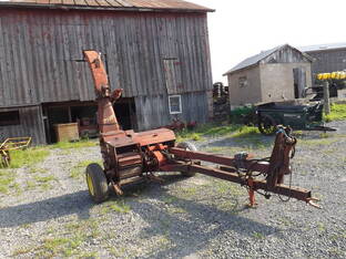 New Holland 718