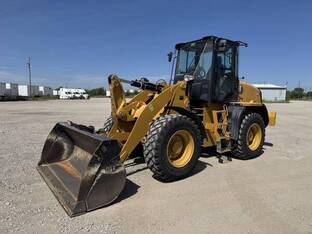 2023 Caterpillar 910