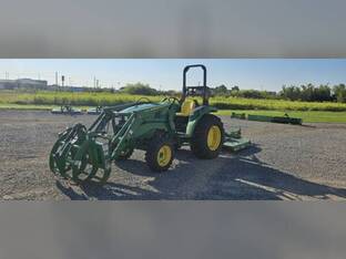2019 John Deere 4052M