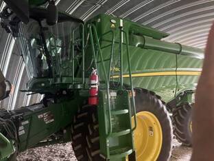 2024 John Deere S780