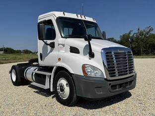 2016 Freightliner CASCADIA 113