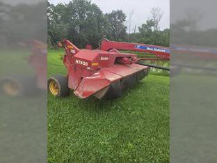 2012 New Holland H7450