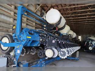 2012 Kinze 3660ASD