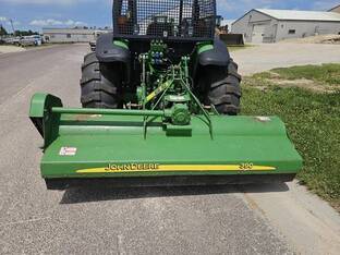 2016 John Deere 390