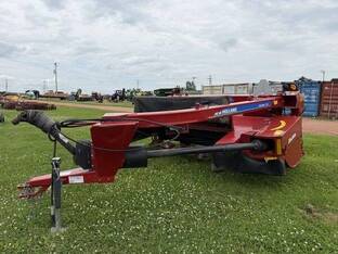 2021 New Holland 210