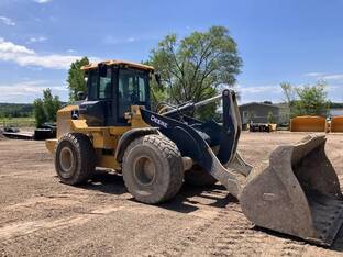 2019 John Deere 544L