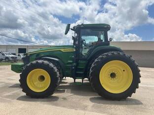 2023 John Deere 8R 410