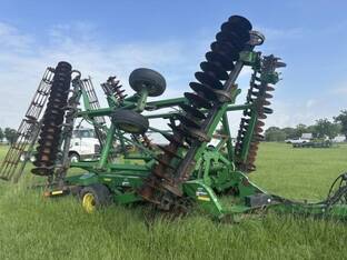 2015 John Deere 2623VT