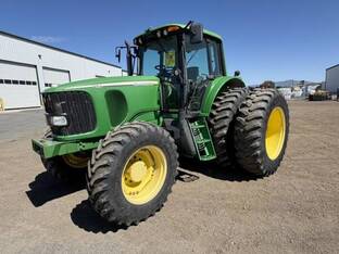 2003 John Deere 7520