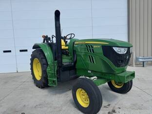 2013 John Deere 6105M