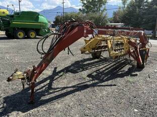 New Holland 216