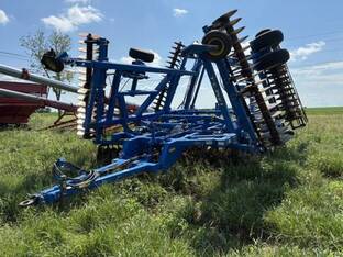 2013 Landoll 7431-33