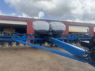 2014 Kinze 4900
