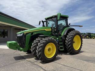 2025 John Deere 8R 410