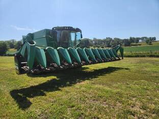 2022 MacDon Industries c3012f