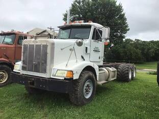 1996 Peterbilt 377