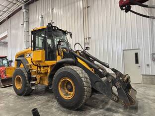 JCB 427