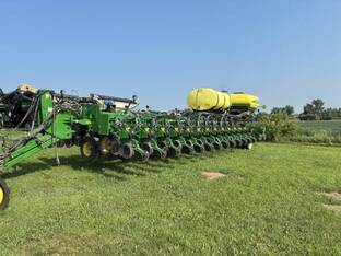 2015 John Deere DB80