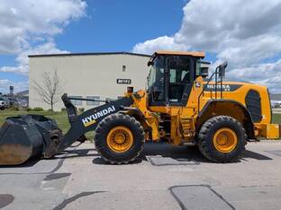 2023 Hyundai HL955AXT