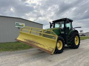 2014 John Deere 7210R
