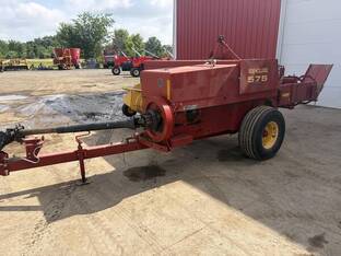 New Holland 575