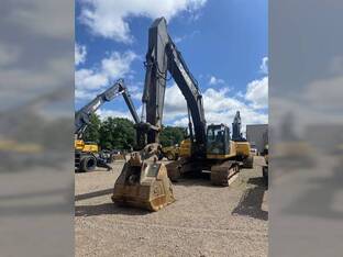 2015 John Deere 350G LC